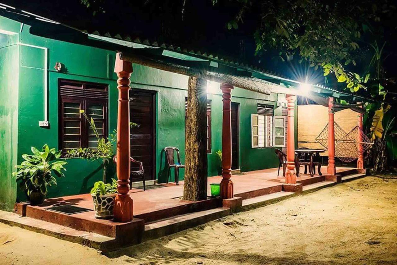 Coconut Park Bed and Breakfast Anuradhapura Eksteriør billede